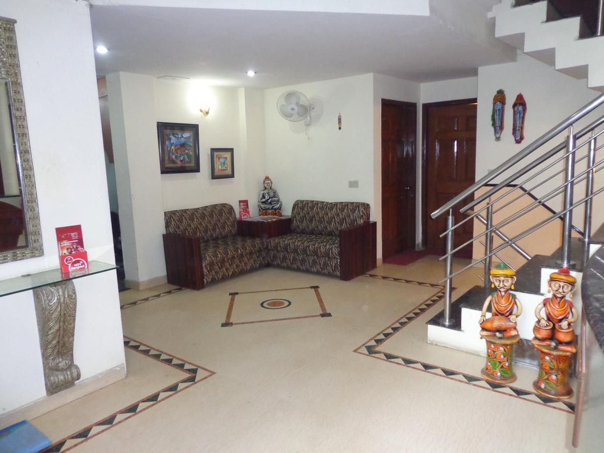 Hotel Smart Inn 2 Нью-Дели Экстерьер фото