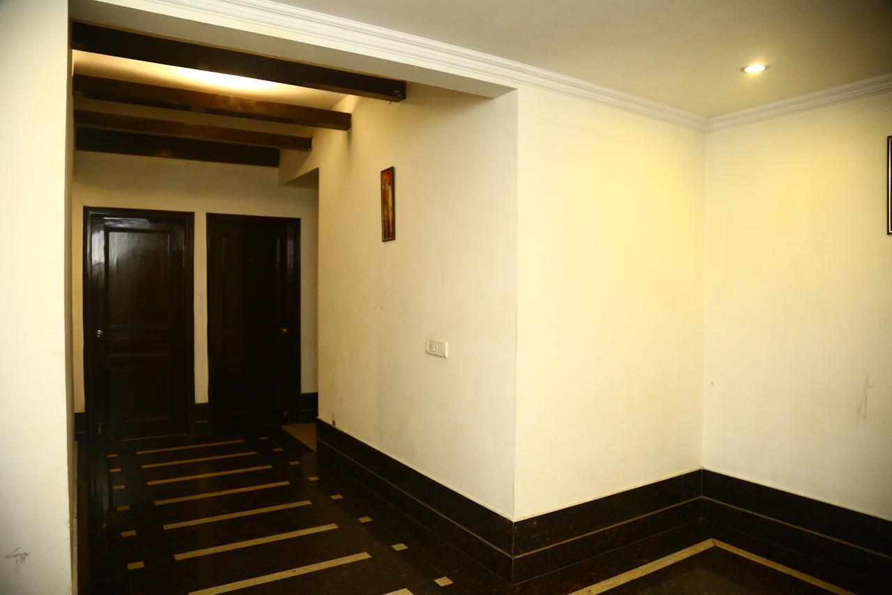 Hotel Smart Inn 2 Нью-Дели Экстерьер фото